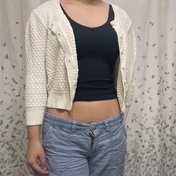 Cardigan - Picture 1 of 5